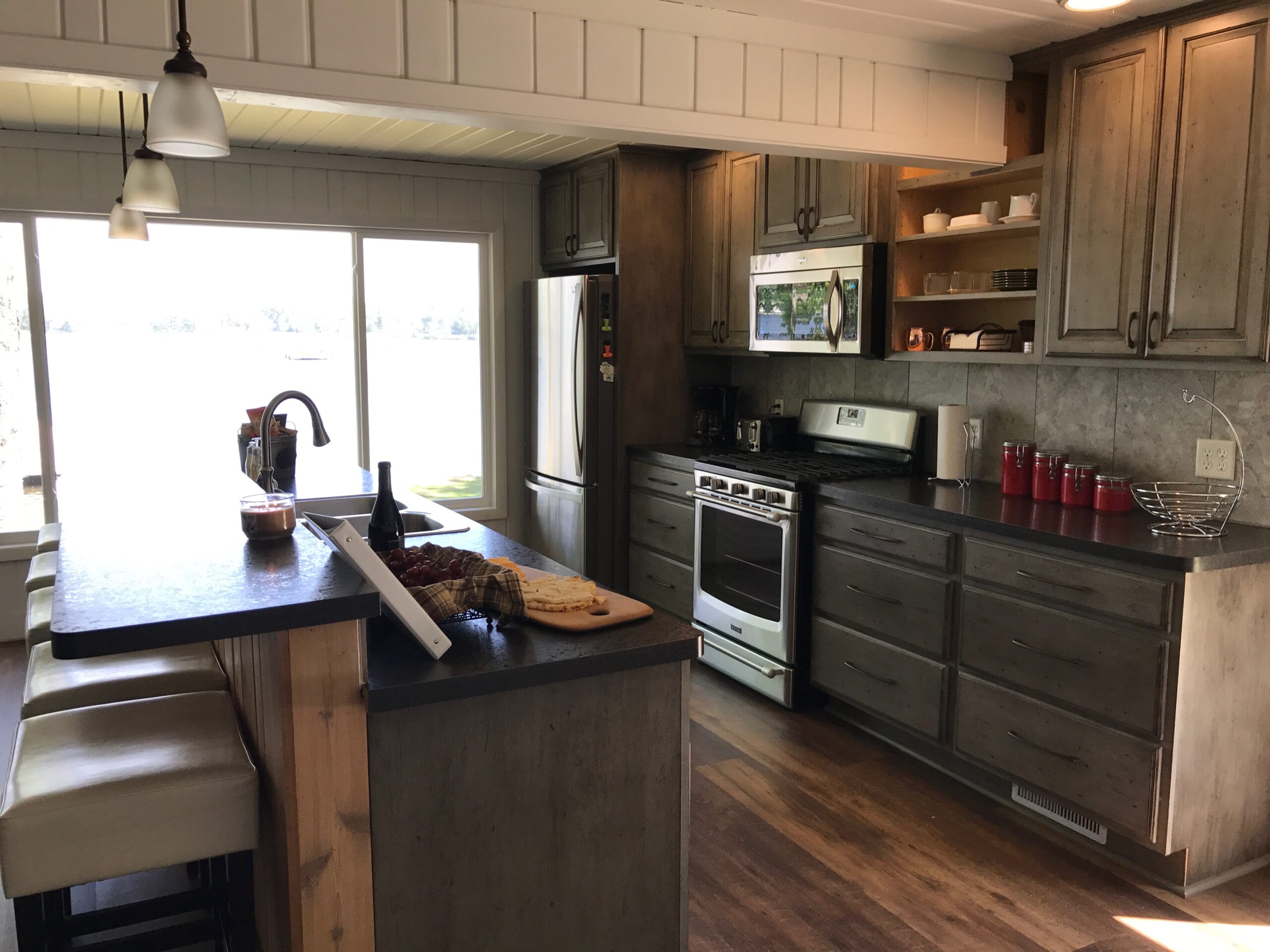 93cc549a e31c 47fa 8dba 14d90218d696